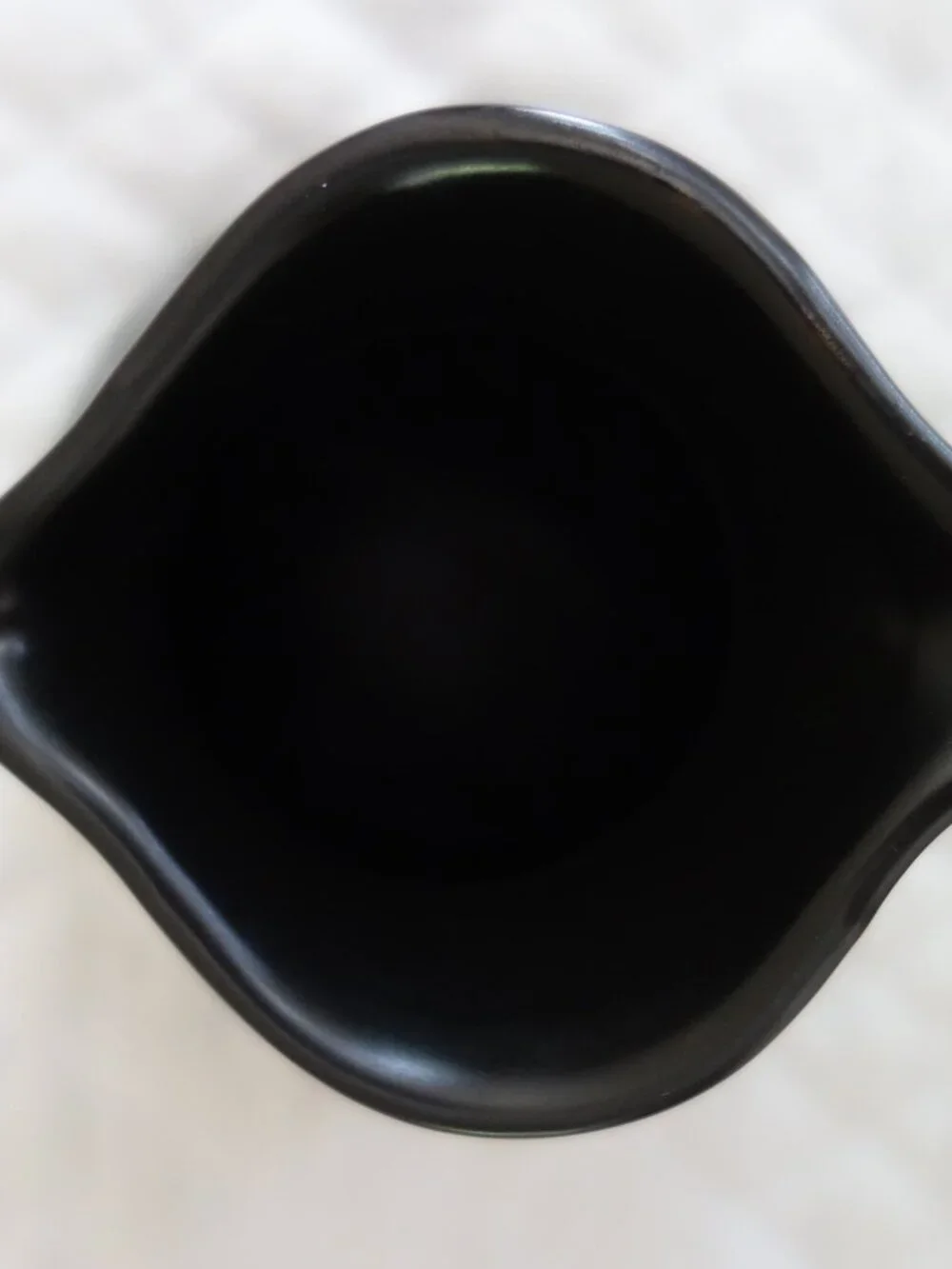 PFALTZGRAFF Night Surf Matte Black / Ribbed Creamer